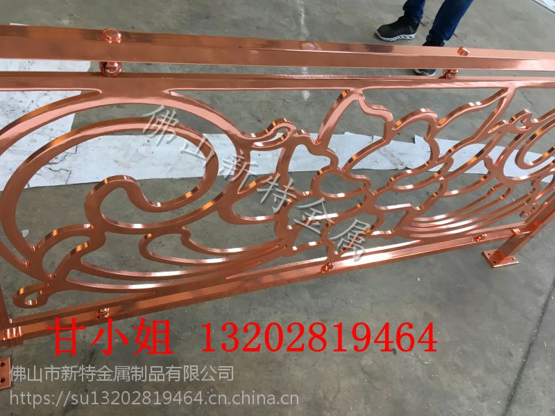 铜板雕刻加工护栏 精巧润滑的外表 铜艺楼梯