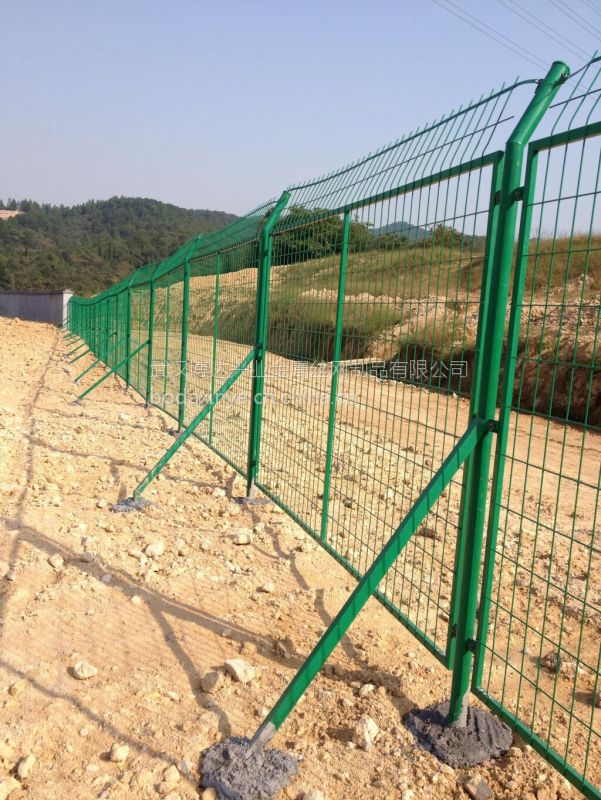 咸宁温泉框架护栏网 温泉度假山庄围栏 日字型边框加固斜撑式护栏网】