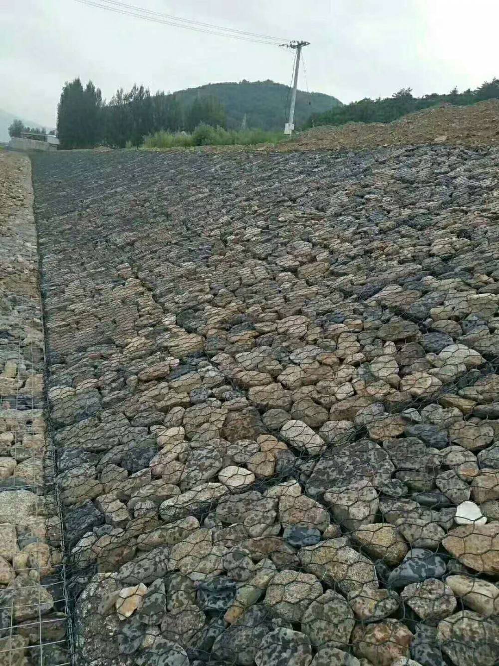 宁夏清水河河道治理铅丝笼河床基底护脚5锌铝合金铅丝石笼海漫海堤