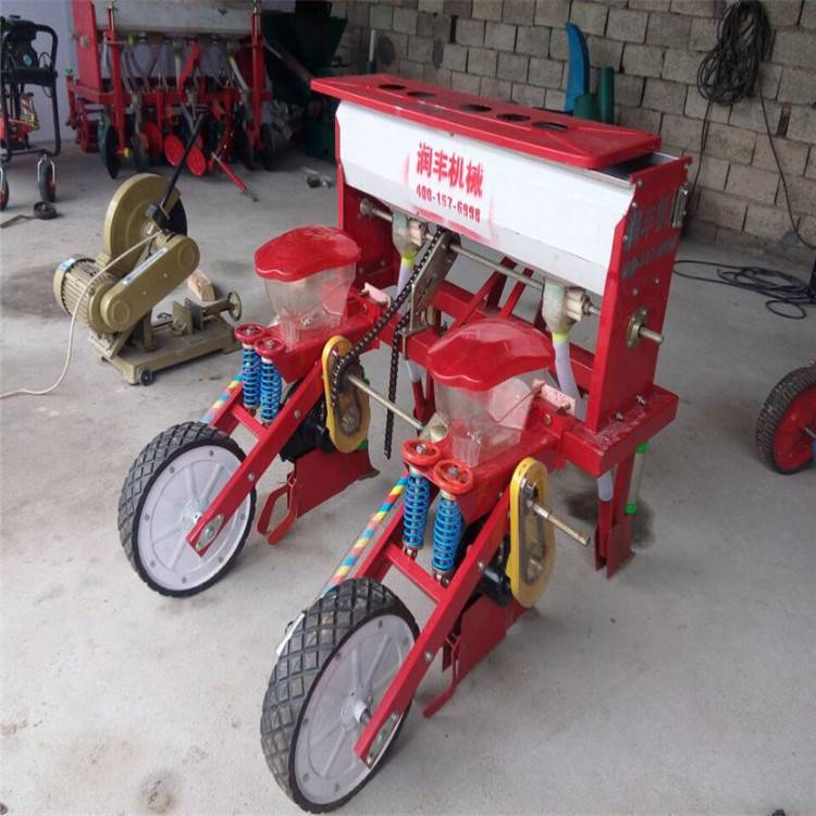 农用拖拉机玉米追肥播种机玉米深松施肥播种机