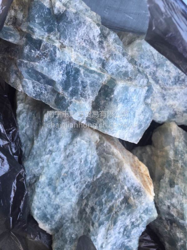 供应铍矿石绿柱石母体铍氧化物非洲铍矿石绿柱石母体铍氧化物