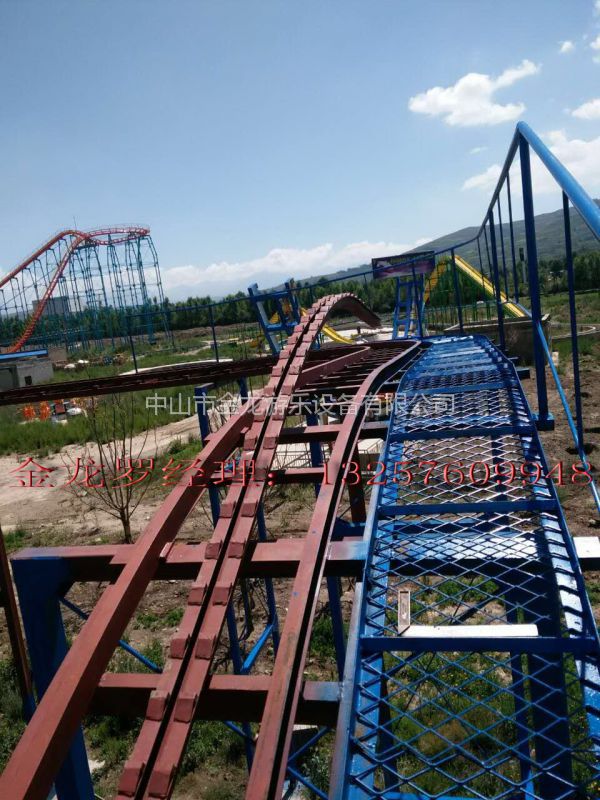 松林飞鼠丛林飞鼠家庭过山车中山金龙游乐设备