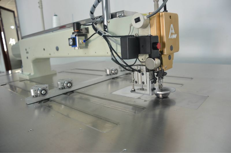 山东临沂羽绒服棉服模板缝纫机