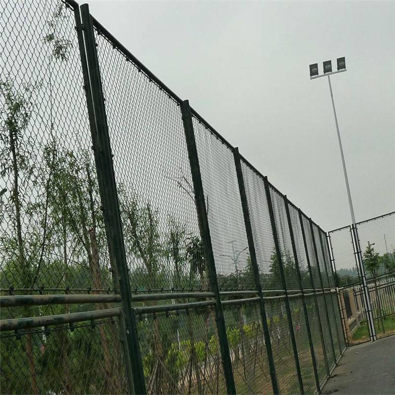 球场围网模型 广州球场围网 体育场护栏安装