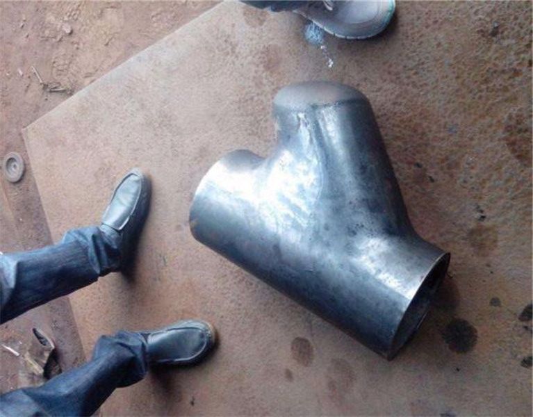 供应昆明冷拔无缝斜三通大口径焊接斜三通报价