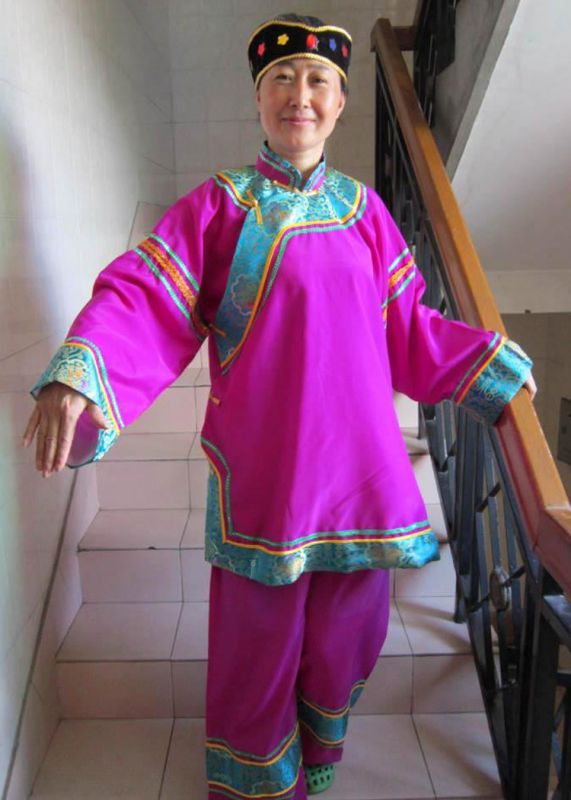 批发媒婆服装老太太戏具剧团古装服装彩旦衣戏曲舞台表演服