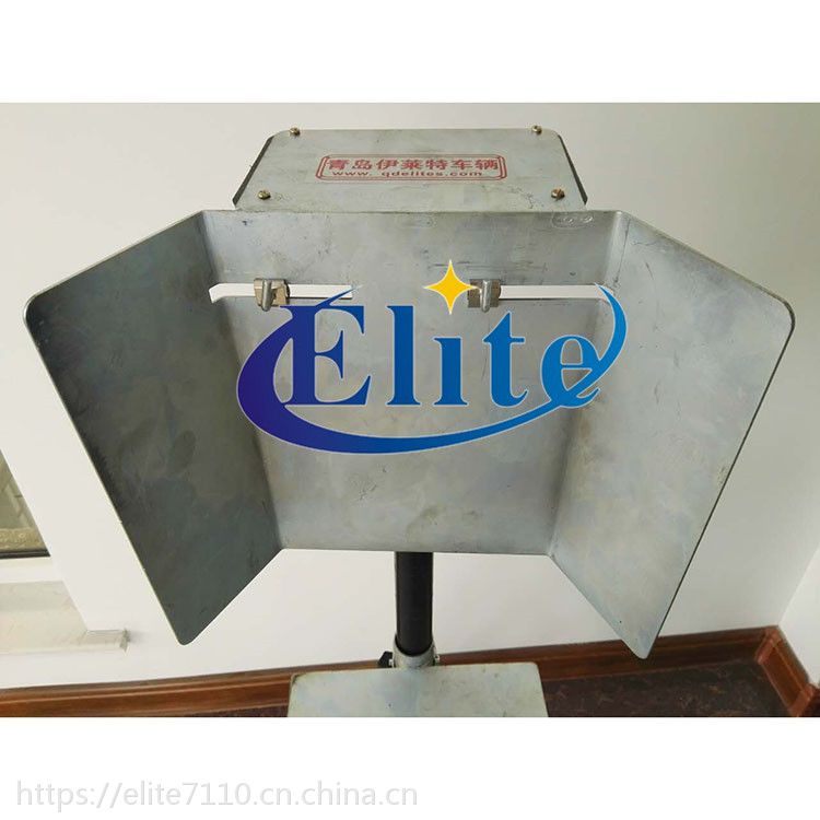 曲线大街春明社区展开“旧物改造 变废为宝 ”手艺制造鼓袋活动