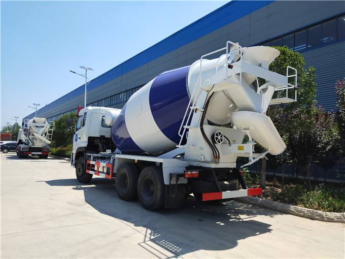 大运牌3方4方5方水泥搅拌车一款适用型3立方4立方水泥搅拌车报价格