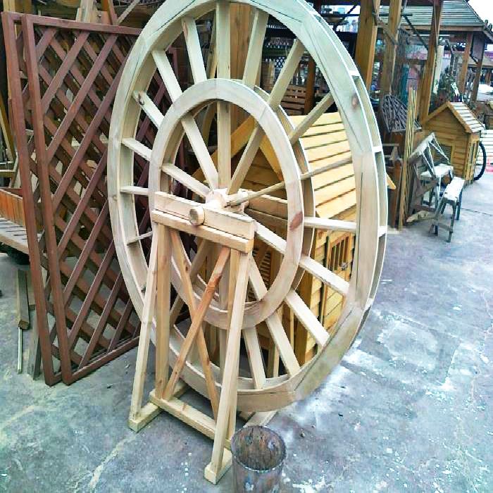 旅游景点拍照道具水上乐园设备可转动灌溉园艺用品农具