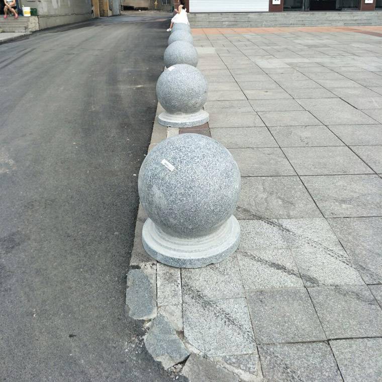 深圳市挡车花岗岩石球路障石400mm步行街阻车圆石墩隔离球