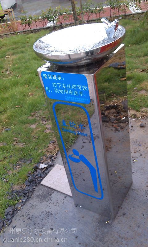 济南户外饮水台公共直饮水机不锈钢直饮水平台校园公共直饮机