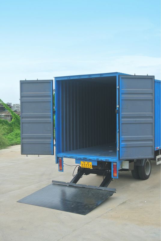 武汉货车尾板 畅有力汽车尾板 尾板厂家 优惠直营 包安装