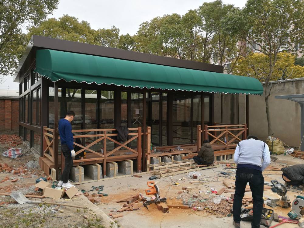 闵行莘庄镇餐厅遮阳棚上海闵行雨蓬安装上海莘庄咖啡店面遮阳蓬设计