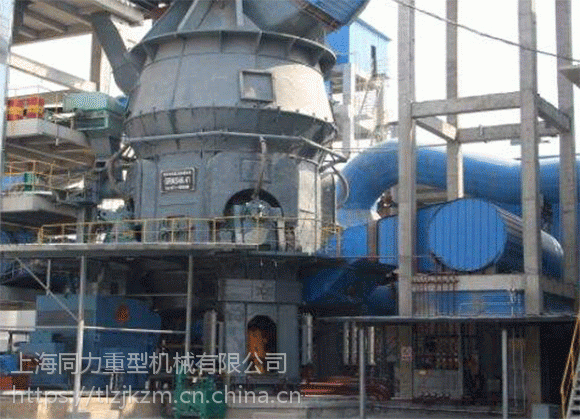 三一重工下线吨级超大挖掘机