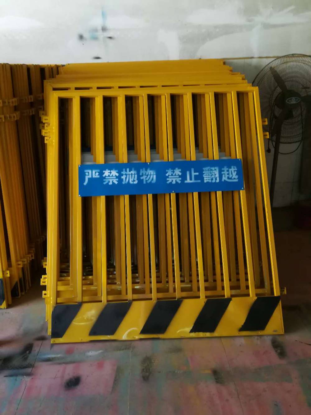 广西基坑临边防护栏杆价格广西临边洞口防护栏价格广西工地临边防护栏