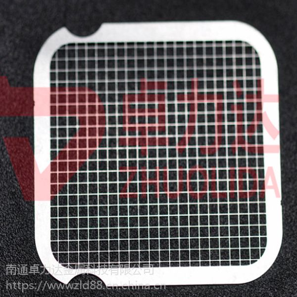 销售第三类医疗器械以及依法须经批准的项目