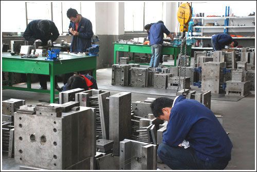 昌达模具公司供应电子产品模具各种塑胶模具