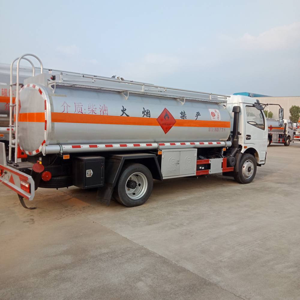 工地柴油汽油加油车 低于市场价出售 正规手续合法上路