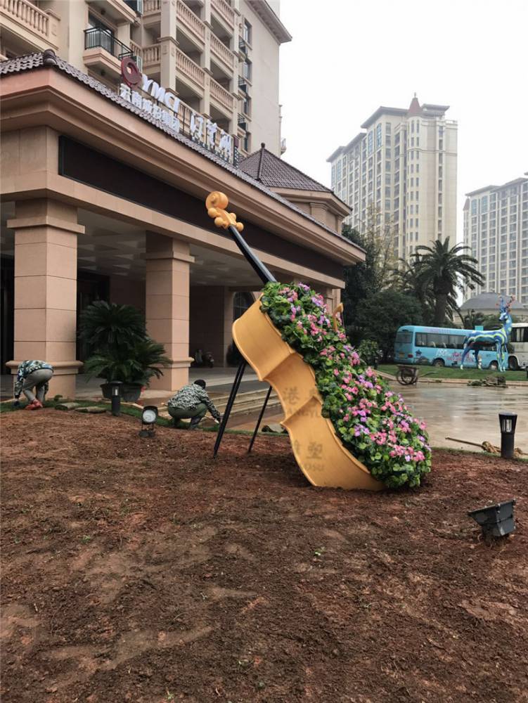 广西桂林楼盘景观雕塑房地产景观小品摆设抽象鹿雕塑图片