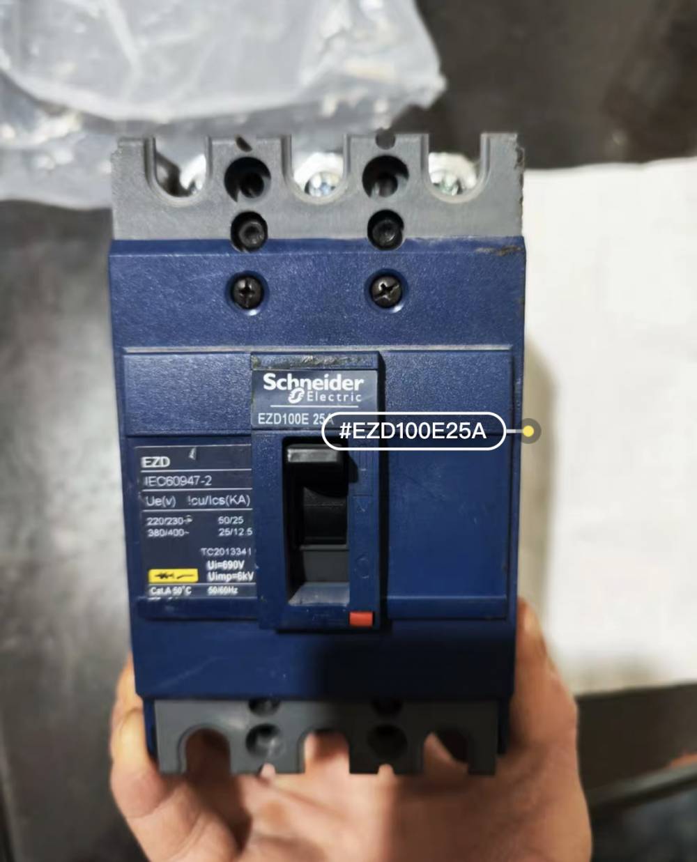 施耐德塑壳断路器ezd400e4400k空气开关固定式配电箱款