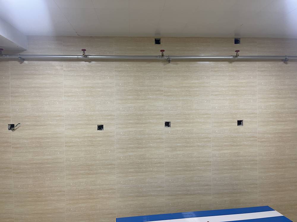 浴池太阳能热水工程