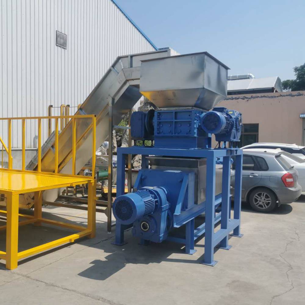 孝感10吨餐厨垃圾处理设备厨余垃圾挤压脱水压榨机螺旋压榨机