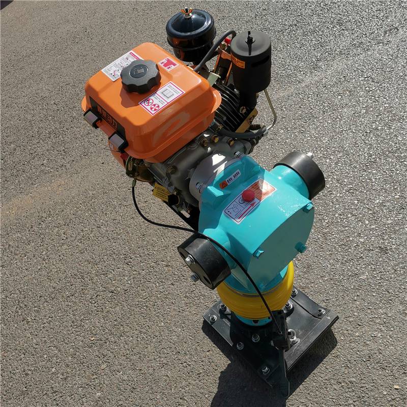 地面夯实机沟槽回填土压实电动振动夯手扶路面电动冲击夯