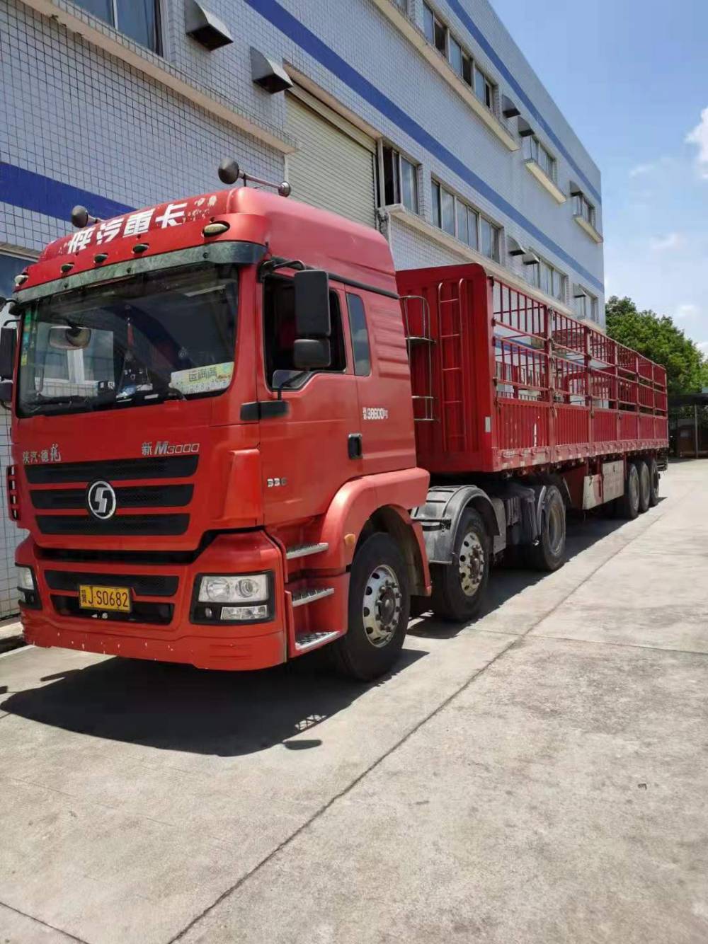 找中山三角有13米长大货车17米5平板车拖头车出租拉货