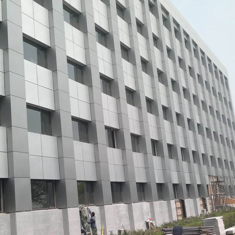 石家庄铝板屋面屋顶侧檐口深咖色氟碳漆铝单板