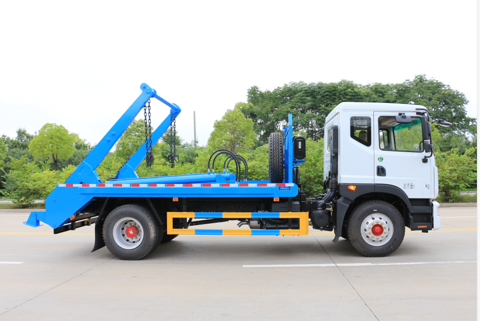 【东风d9摆臂垃圾车 配套垃圾斗转运垃圾 偏远山区垃圾清理车图片】东