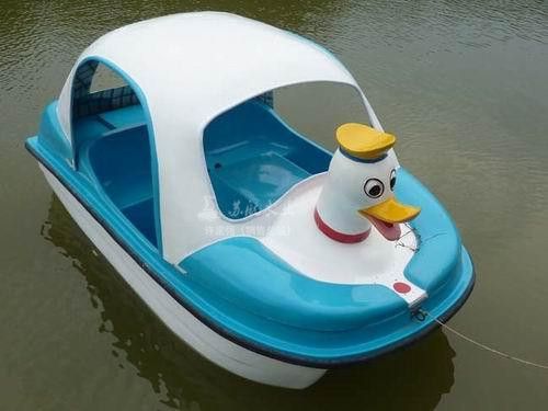 水上游乐游艺设施儿童脚踏船带顶棚的玻璃钢脚踏船