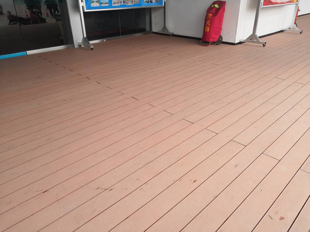 景区仿木纹栈道板户外仿木水泥铺板混泥土木纹地板水泥板