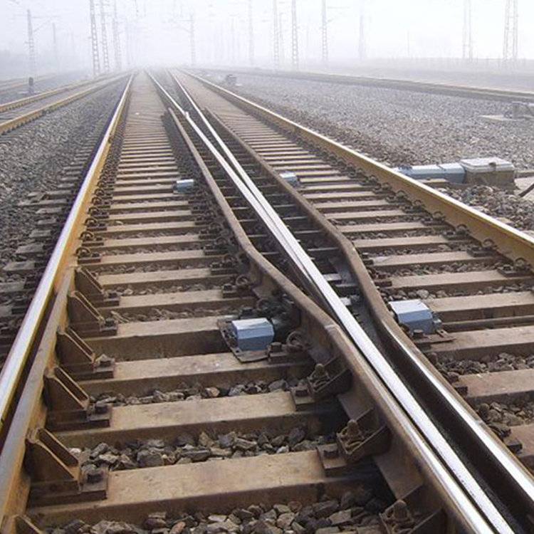 生产交叉渡线道岔交叉渡线道岔使用方便