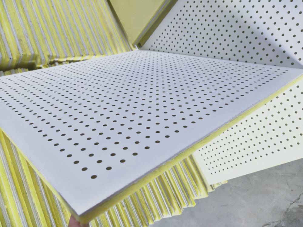 电厂机房防火硅酸钙穿孔天花板防潮防火消音板 配电房阻尼隔音板