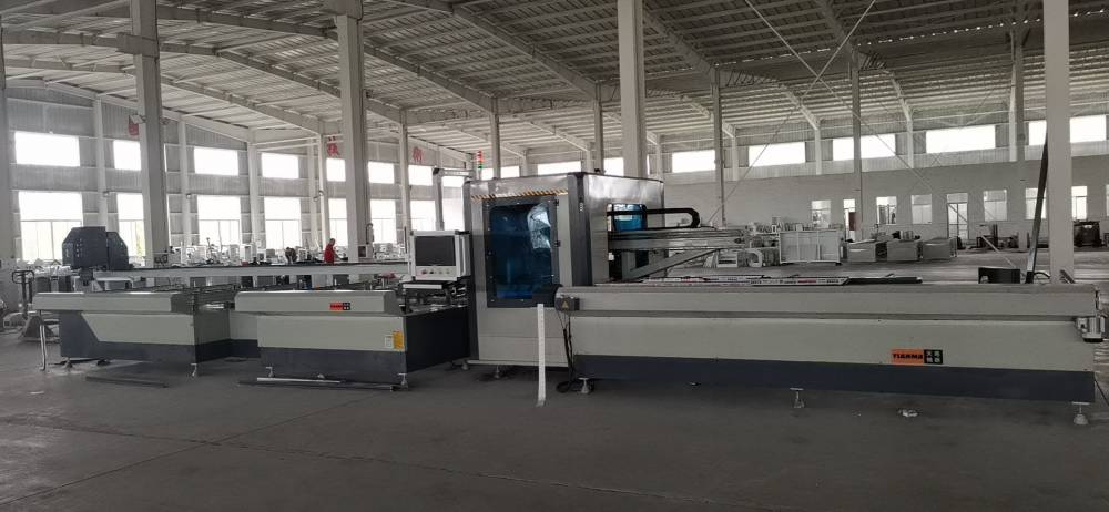 天马数控断桥铝门窗设备ljj120铝门窗组角机