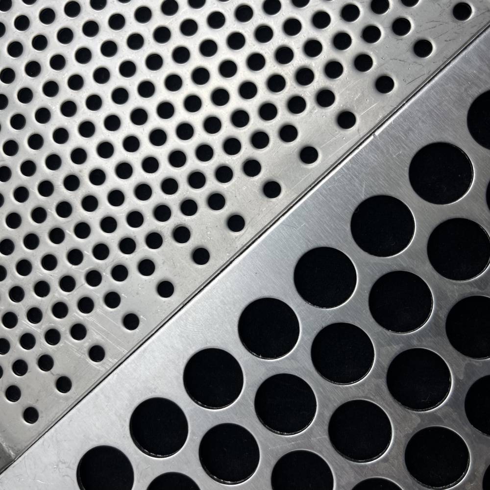 304不锈钢冲孔网金属装饰网不锈钢洞洞板建筑工程异形冲孔网筛板