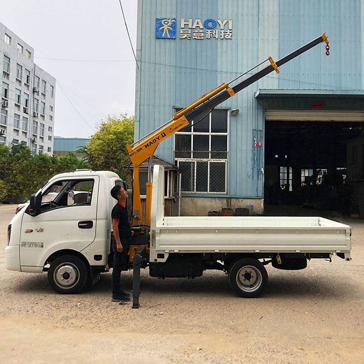 微型吊上装配置:徐州昊意1.3吨/1.