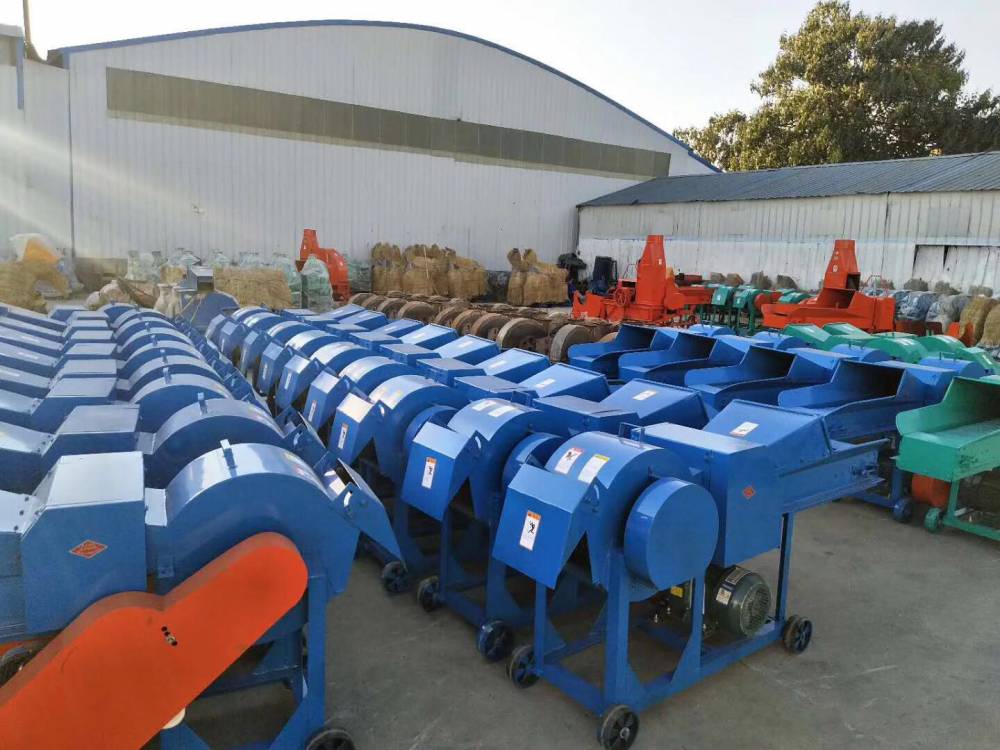 柴油机带动铡草机行走式铡草机使用注意事项