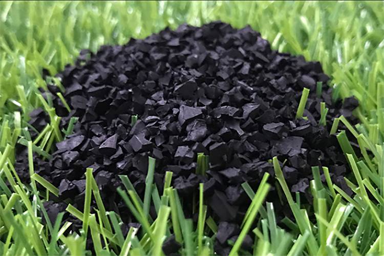 足球场人造草坪填充黑颗粒24mm轮胎橡胶颗粒