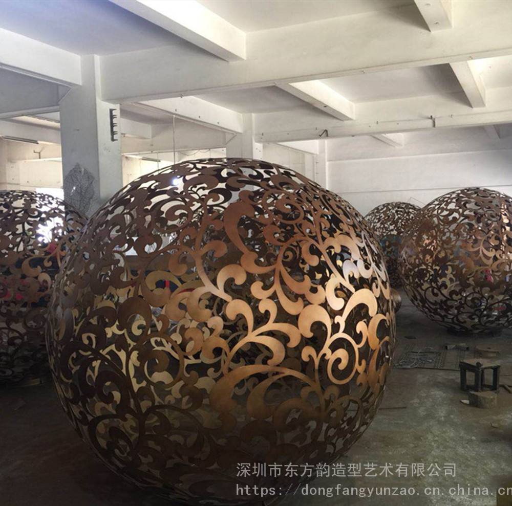 金色不锈钢梅兰菊竹镂空球制作