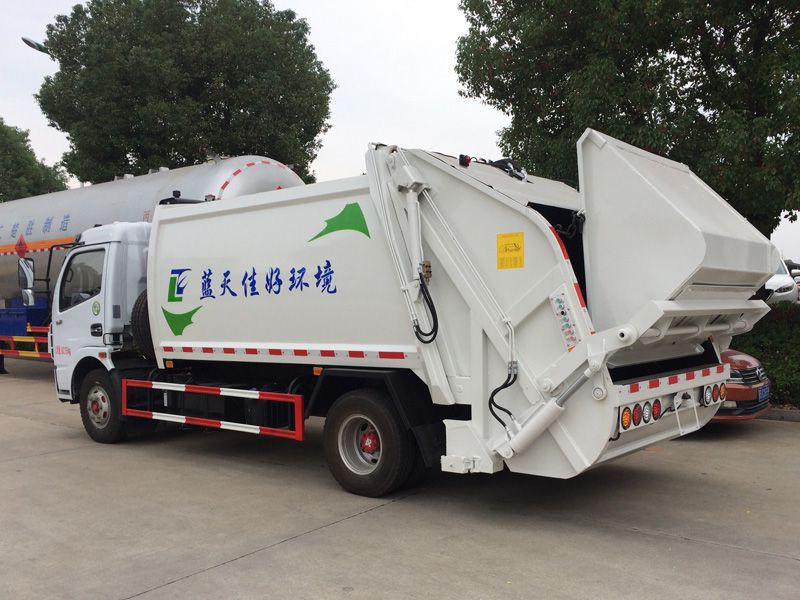 压缩式垃圾车