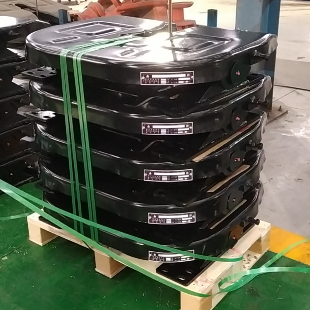 半挂车配件重汽鞍座天龙磨盘半挂车35英寸牵引座标准半挂磨盘