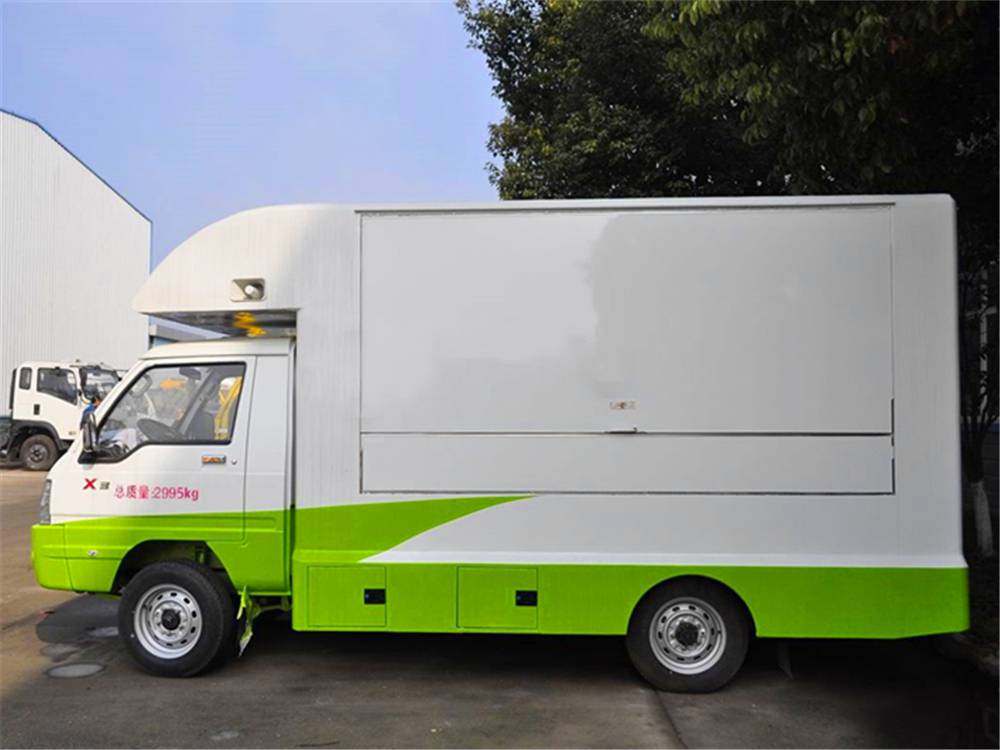 重汽***餐车jhw5042xccc型售货车 餐饮车销售