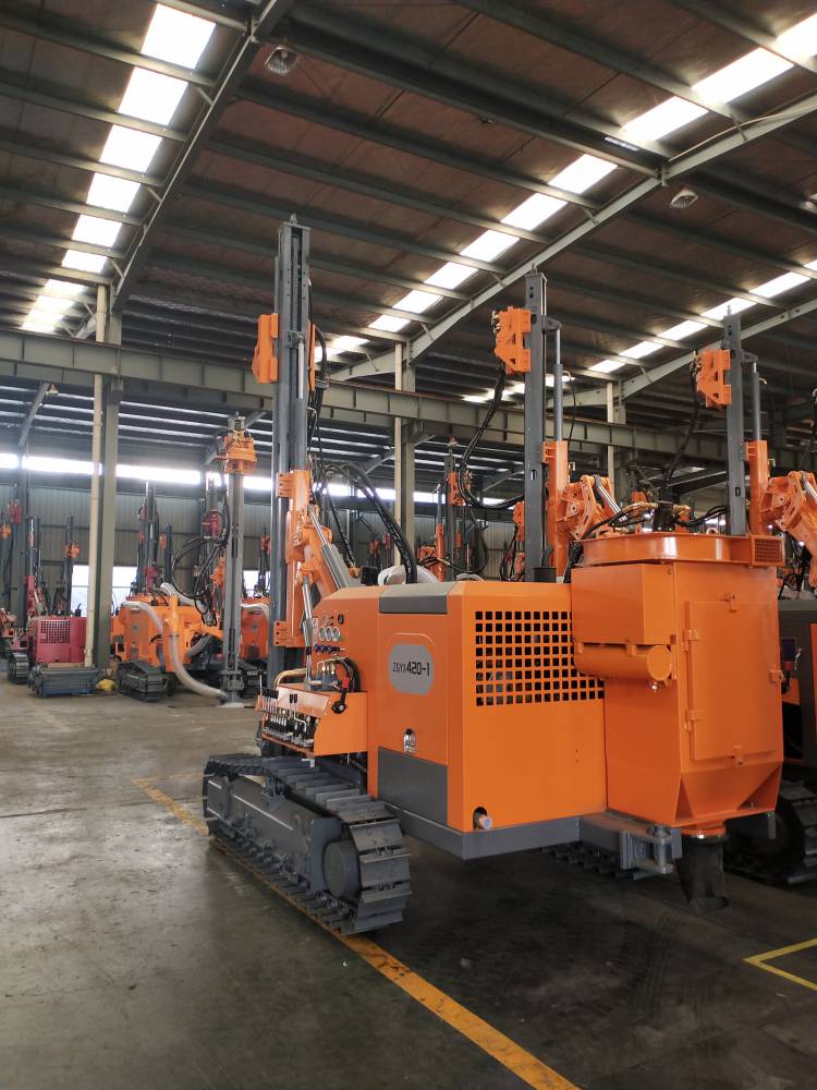 打115孔径潜孔钻机开山kg430钻车志高zgyx420潜孔钻机