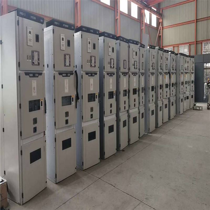 KYN28-12中置式开关柜机柜//封闭式中置柜实地货源厂家