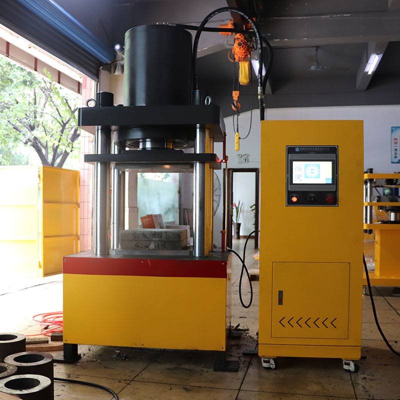 300吨程控型硫化机四柱液压机