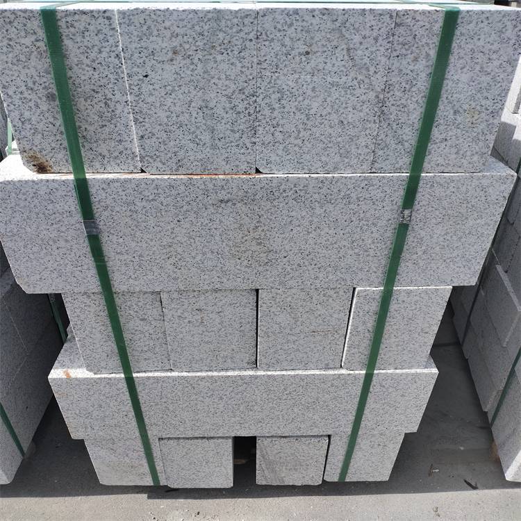 鹤壁路缘石多少钱
