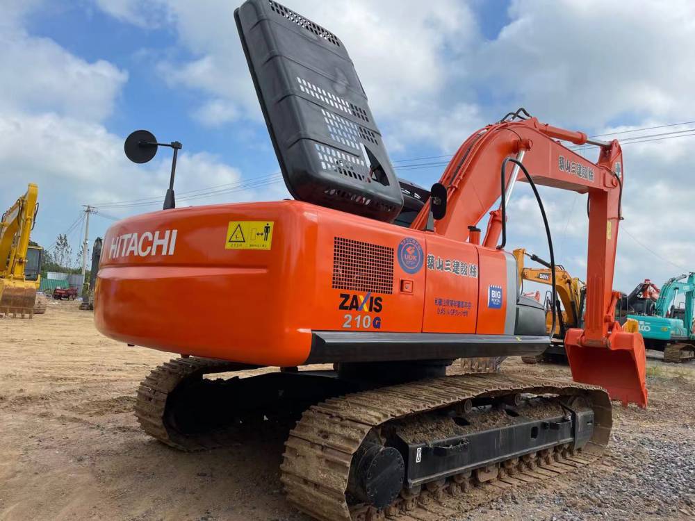 二手挖掘机日立2103g日立二手挖掘机手续两年全国免费配送急