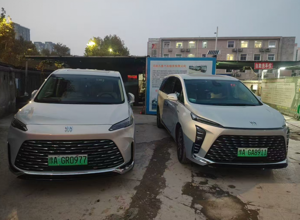郑州9座奔驰商务车租赁 多种规格 送车上门 自驾租车