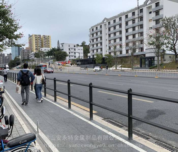 東莞市政道路護欄惠州德式圍欄廠家機非道路護欄